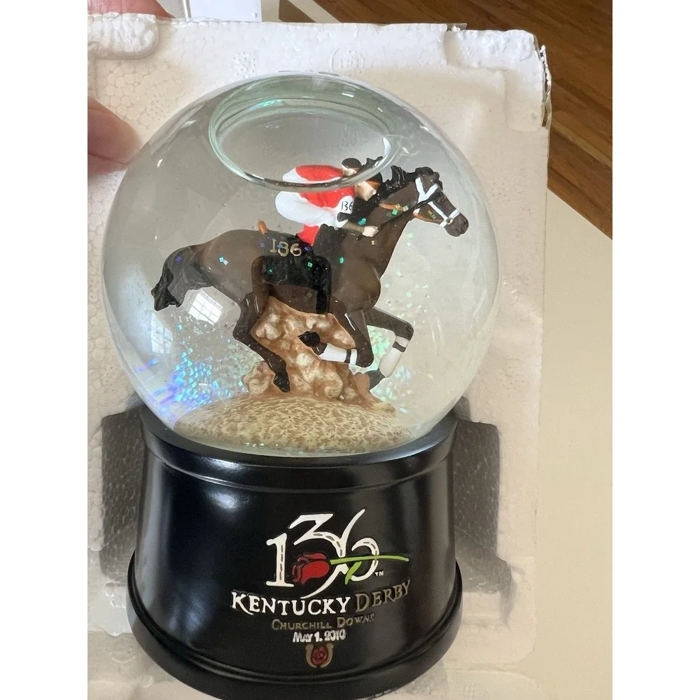 136th Kentucky Derby Musical Water Globe‎